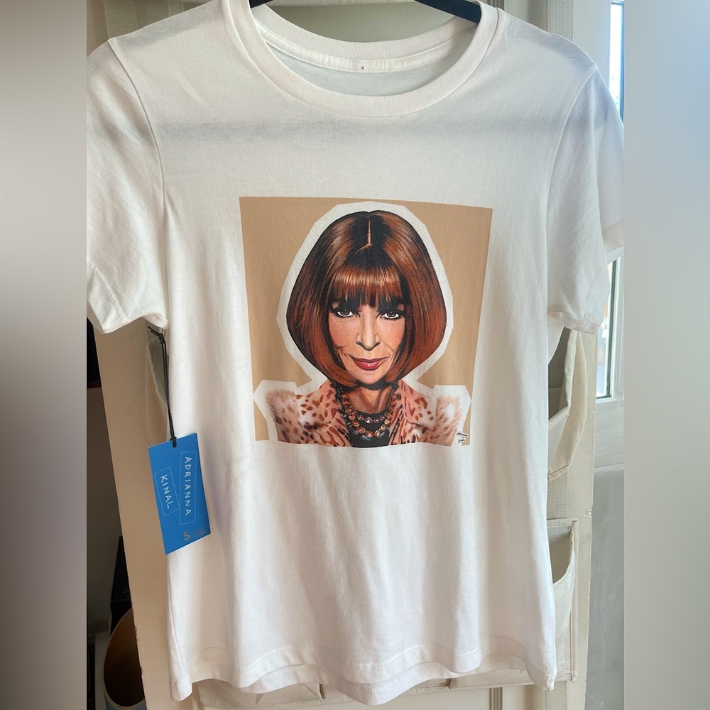NWT Adrianna Kinal Graphic Painting Print of Anna Wintour T-Shirt Sz S